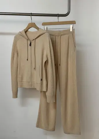 Женский кашемировый брючный костюм