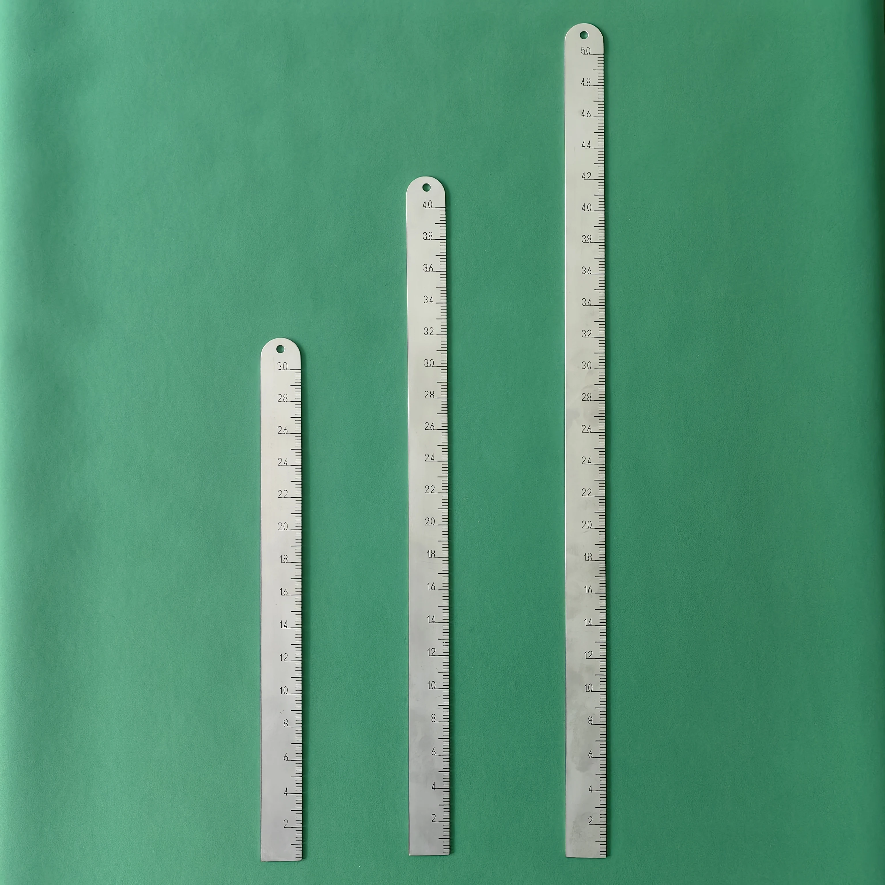 

Медицинская рентгеновская линейка KANG HONG из нержавеющей стали 50 см