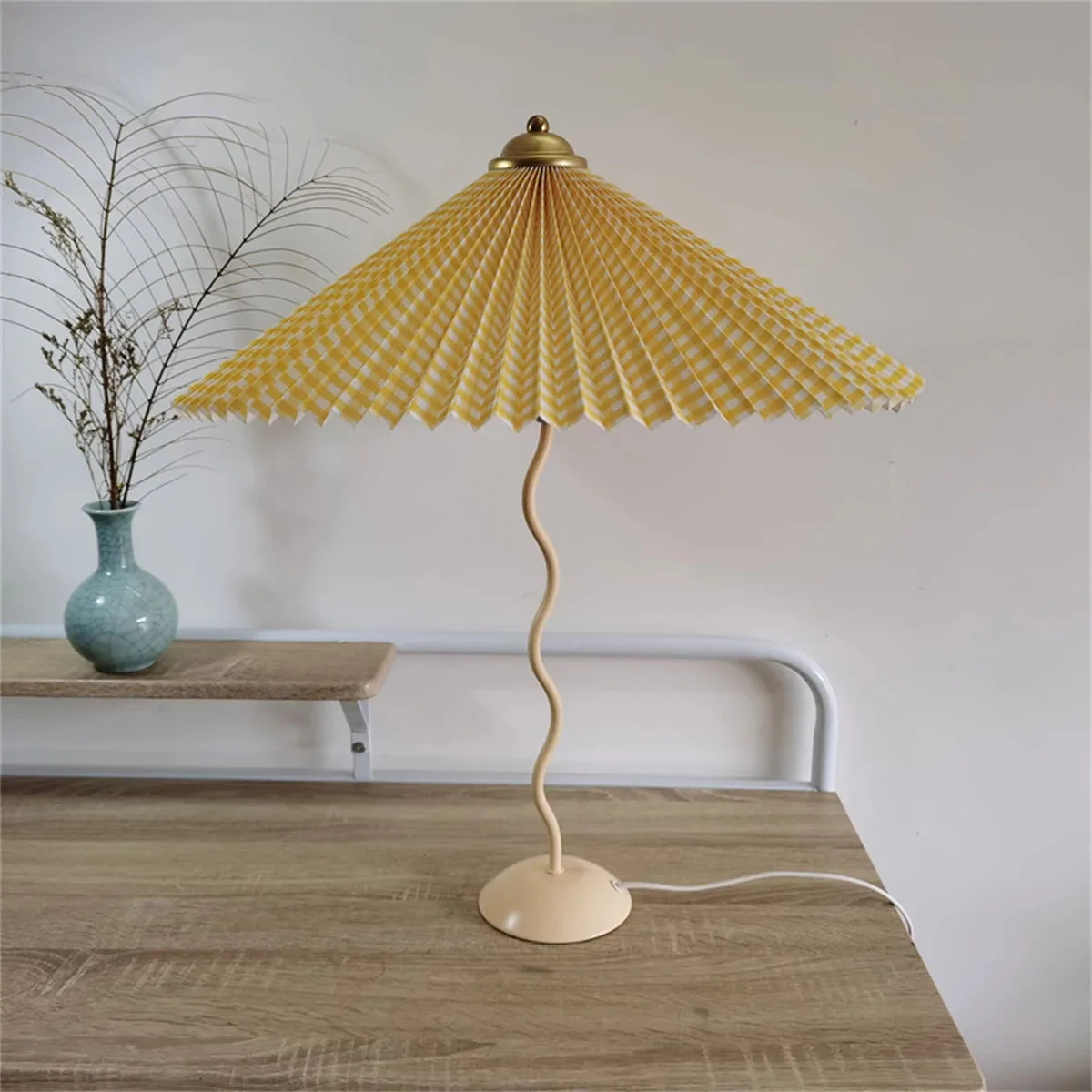 

Nordic Medieval Korean Master Bedroom Bedside Lamp Swing Iron Art Drop Shipping Table Lamp ins Retro Pleated Umbrella