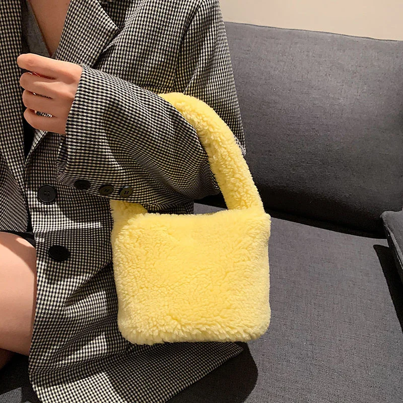 

2021 luxury brand shoulder bag small artificial lamb wool hand bag hand bag