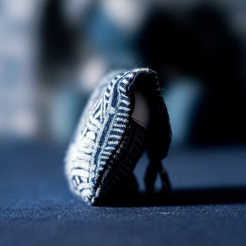 Сумка для хранения наушников ручной работы цвета индиго культурных и творческих