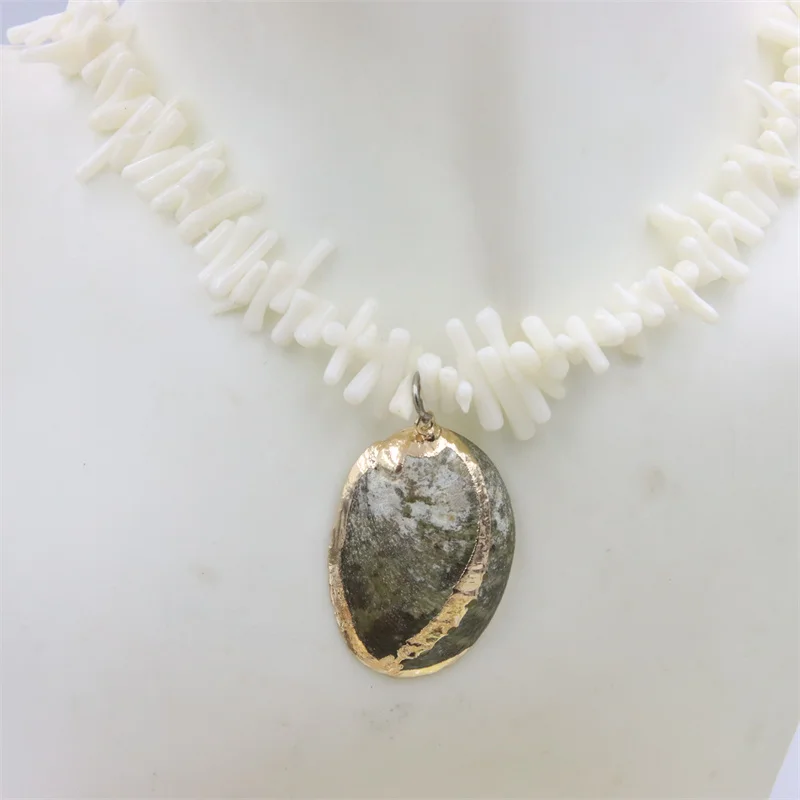

Exaggerated Jewelry Alloy Chain Bohemian Natural White Coral Shell Dangle Necklace Design For Women Charm Party Accessiores Gift