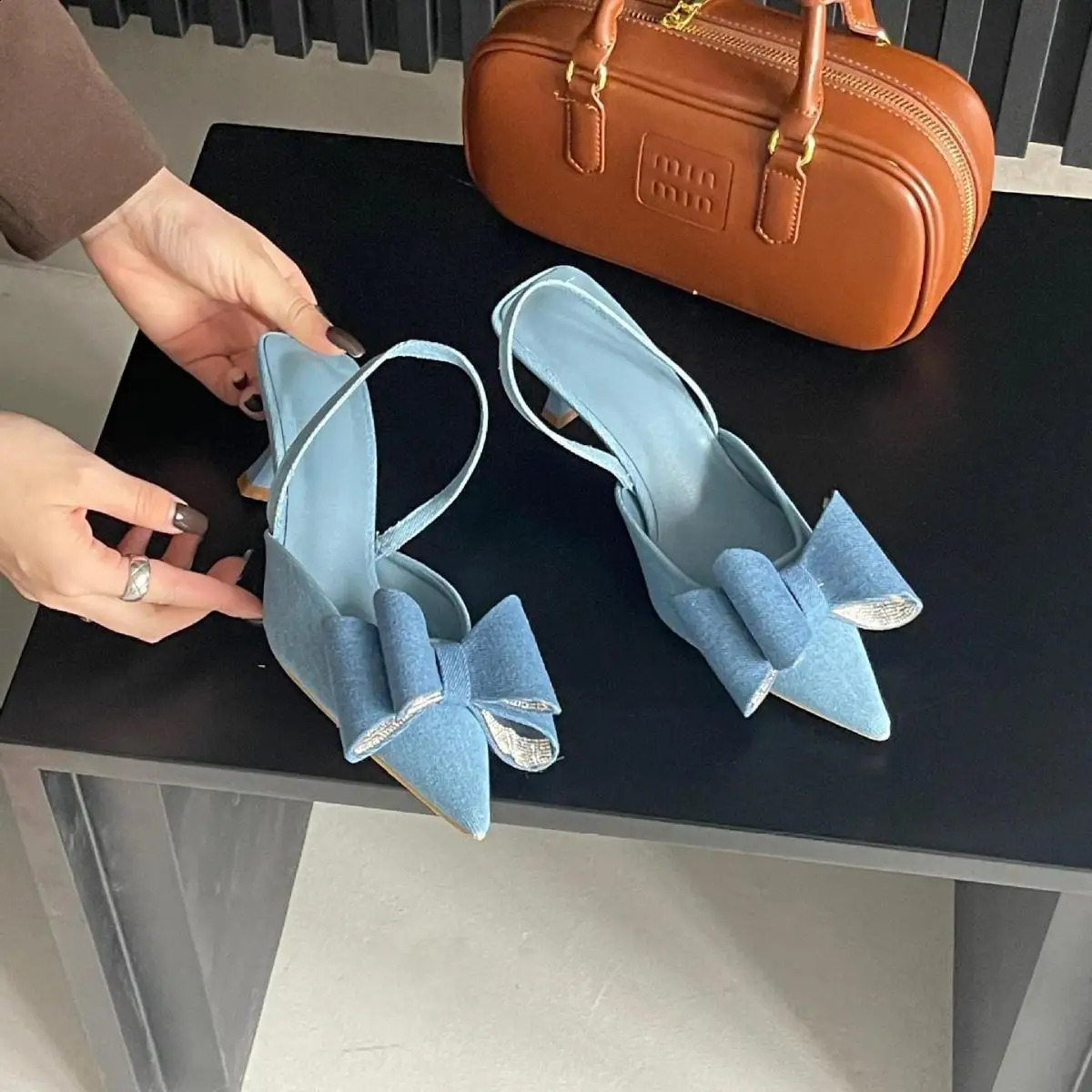 Сандалии с закрытым носком туфли бантом костюм большого размера женские бежевые