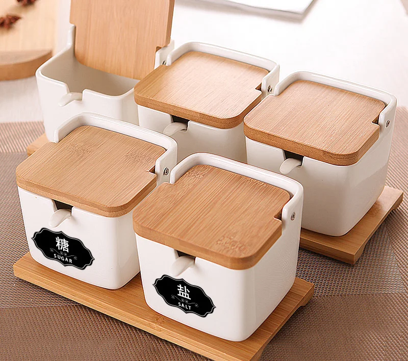

Kitchen Supplies Seasoning Box Seasoning Pot Creative European Ceramic Flip Seasoning Jar Cruet Salt