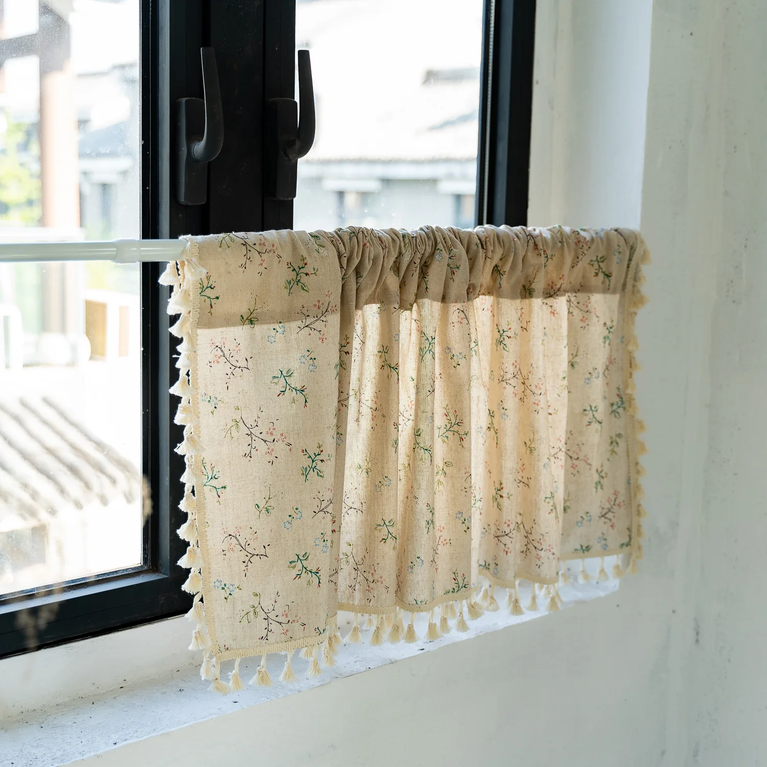 

Short Tulle For Kitchen Japanese Small Fresh Fabric Curtain INS Floral Segregation Bed Bedroom Privacy Semi-curtain Sunshade