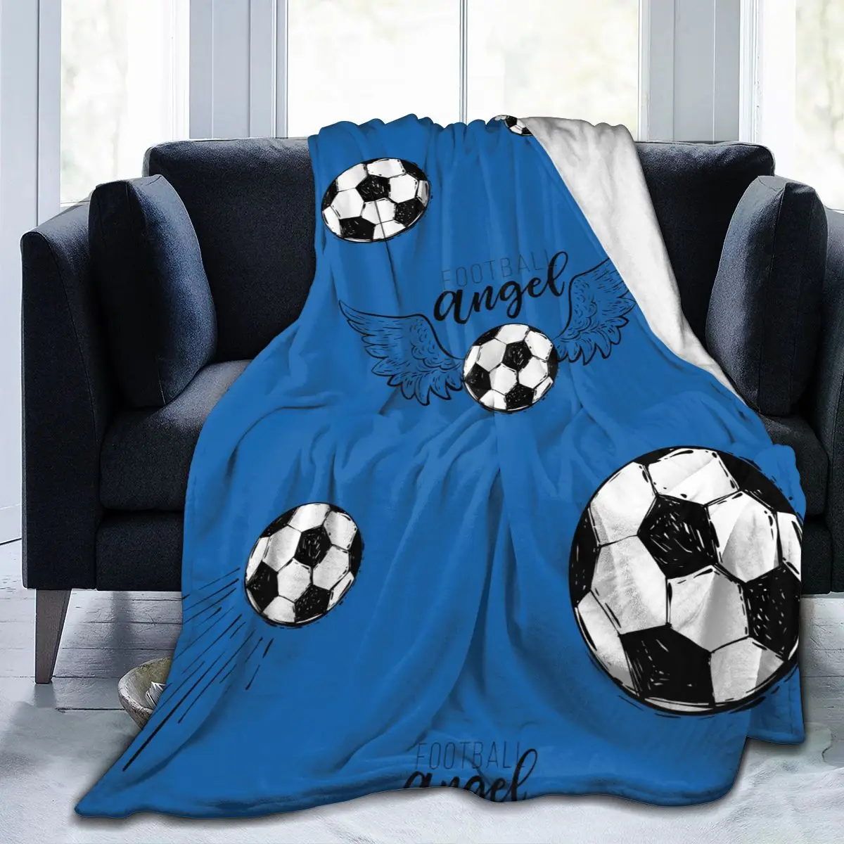 

Фланелевое Одеяло с летающим футбольным мячом и крыльями ангела светильник кое тонкое мягкое одеяло для механической стирки накидка на див...
