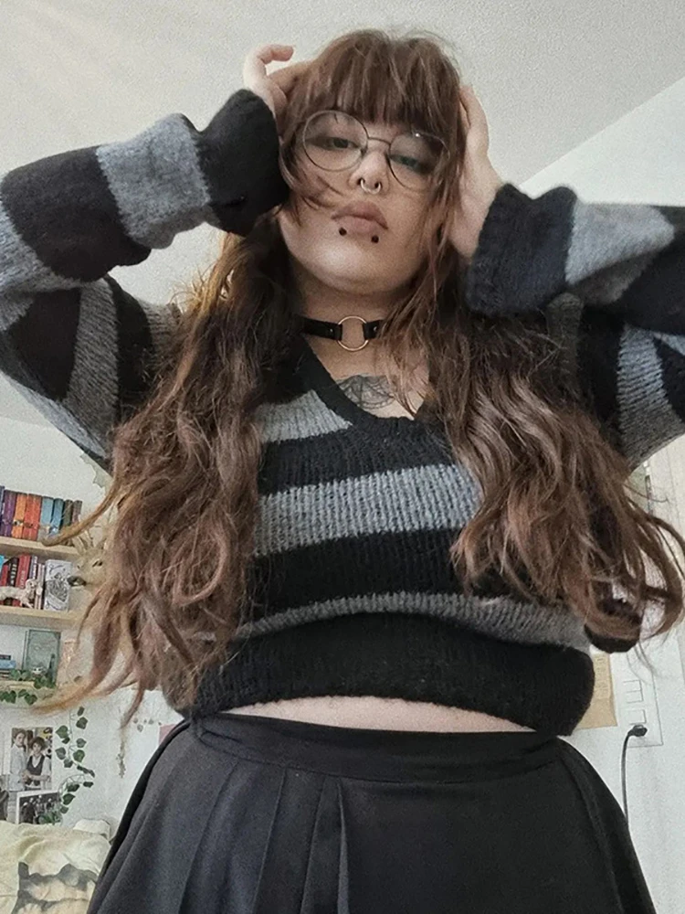 

Женский винтажный свитер с капюшоном, вязаный облегающий пуловер в стиле гранж, в готическом стиле, в стиле панк, осень