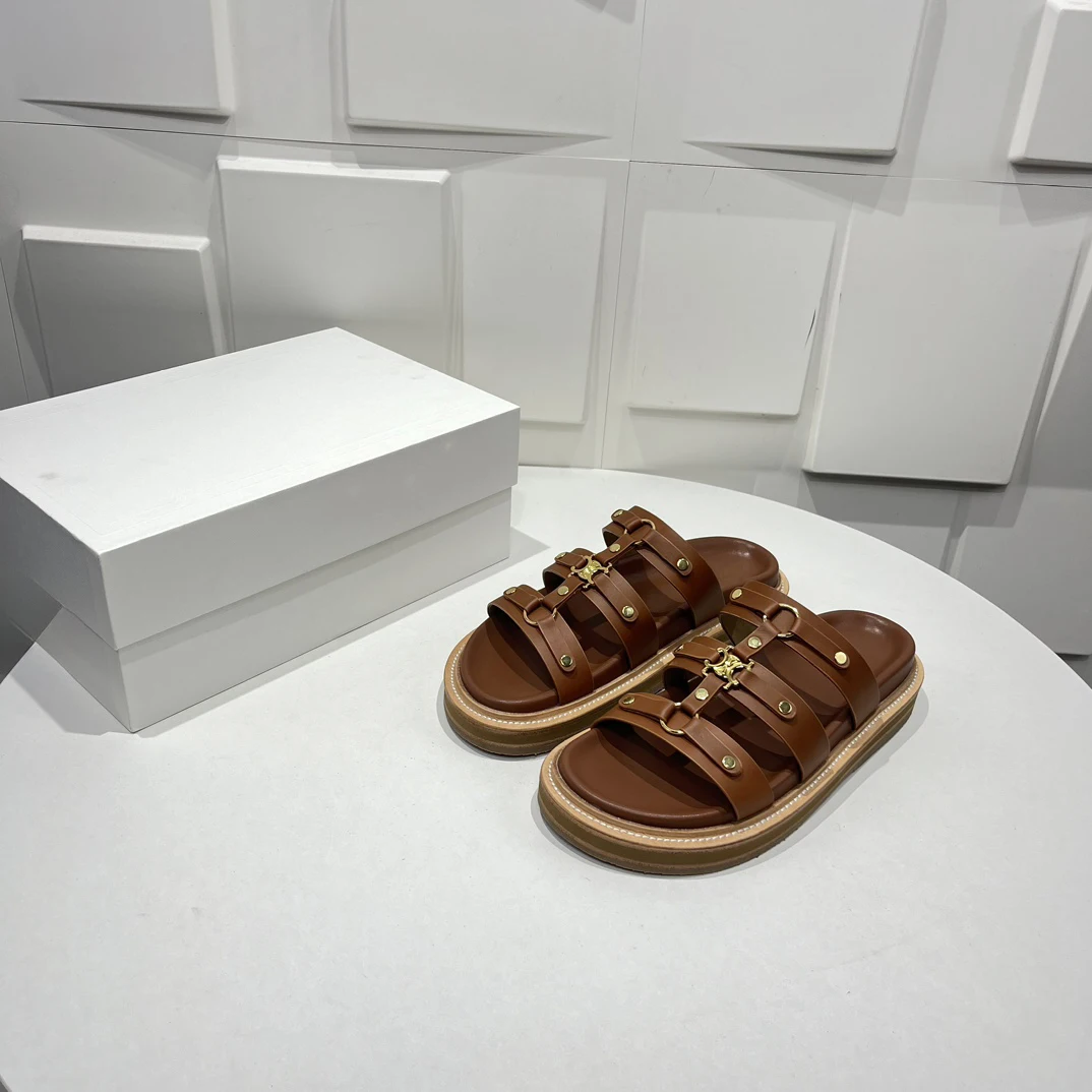 Сандалии Primavera ed Estate Retro Romani Pantofole Importati Tomie In pelle di Vacchetta суole Composite sono super pesanti.