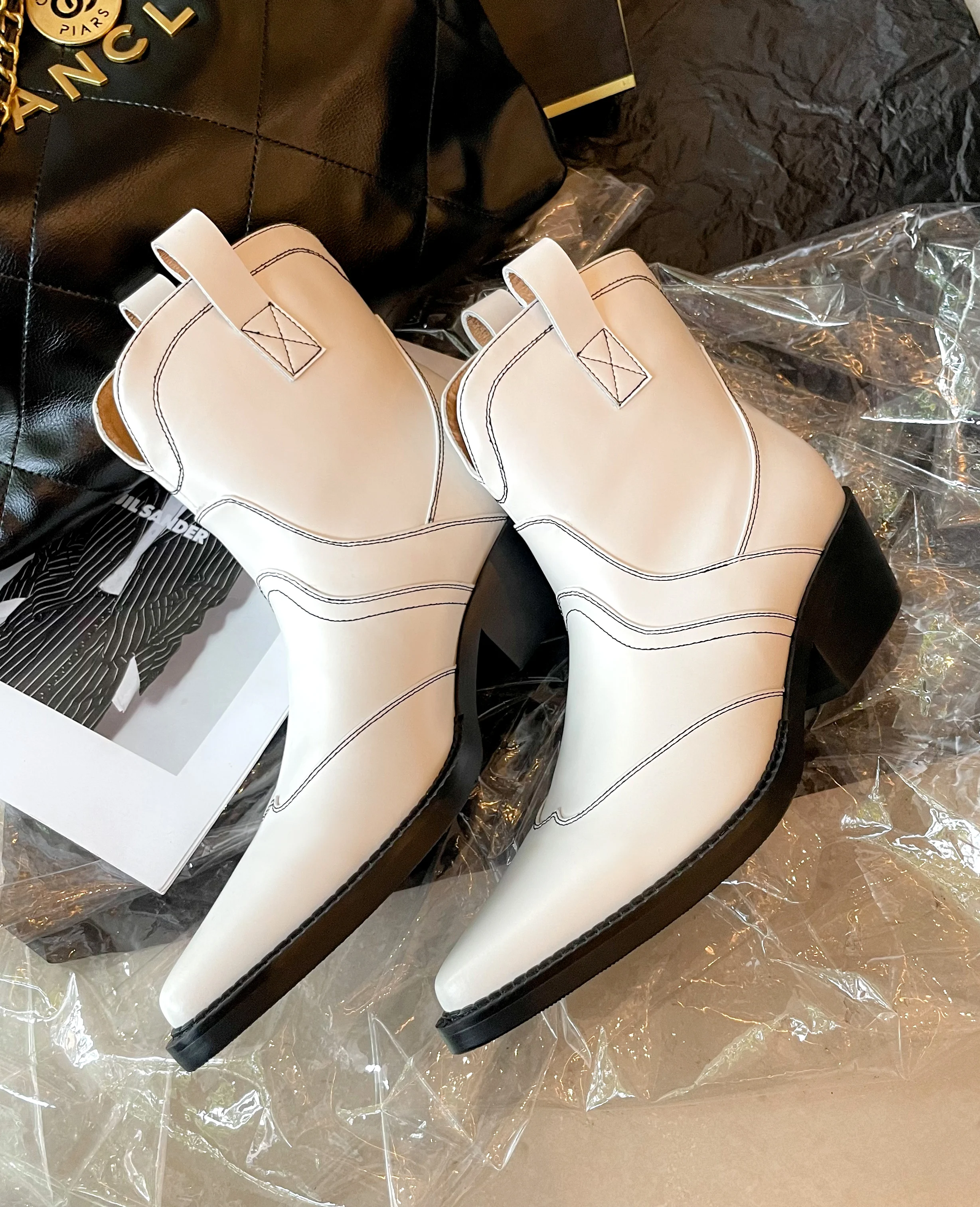 Leather Western Boots New Mid-Heel Pointed Sleeve Cowhide Cowboy Short Boots Ladies Fashion Slip-On Calf Boots