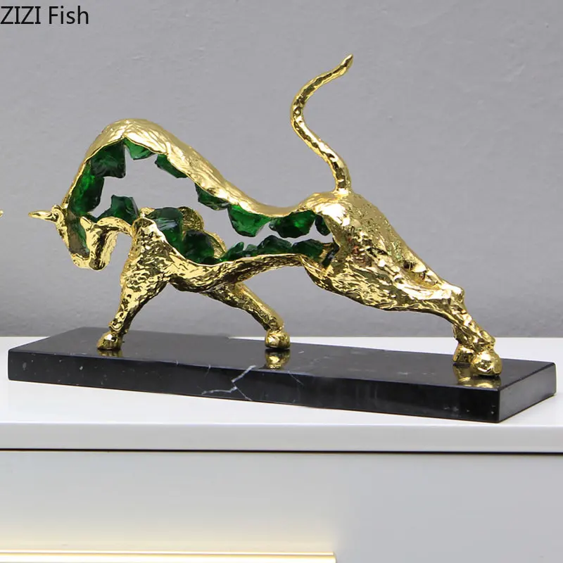 

Gold Plated Bull Alloy Crafts Ornaments Living Room Decoration Furnishings Creative Crystal Decorative Bull Artwork Statue