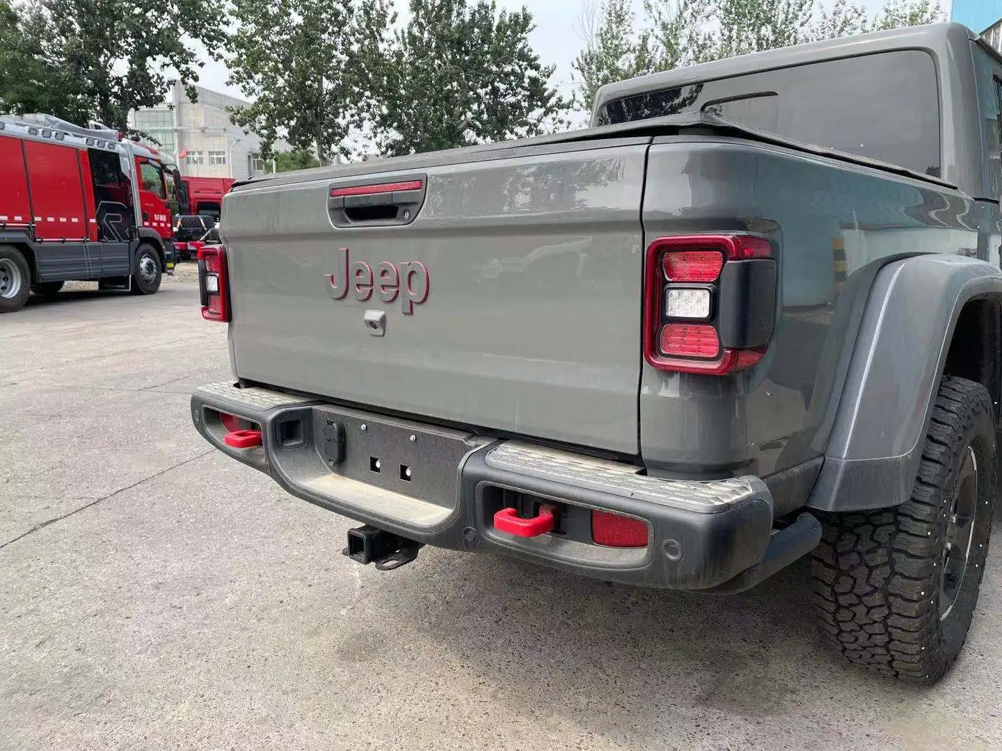 SXMA JT1003 Гладиатор тройного сложения Крышка багажника Багажника для Jeep Wrangler JT 20 +