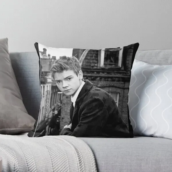 

Thomas Brodie Sangster 2 Printing Throw Pillow Cover Cushion Office Sofa Decorative Fashion Bed Waist Pillows not include