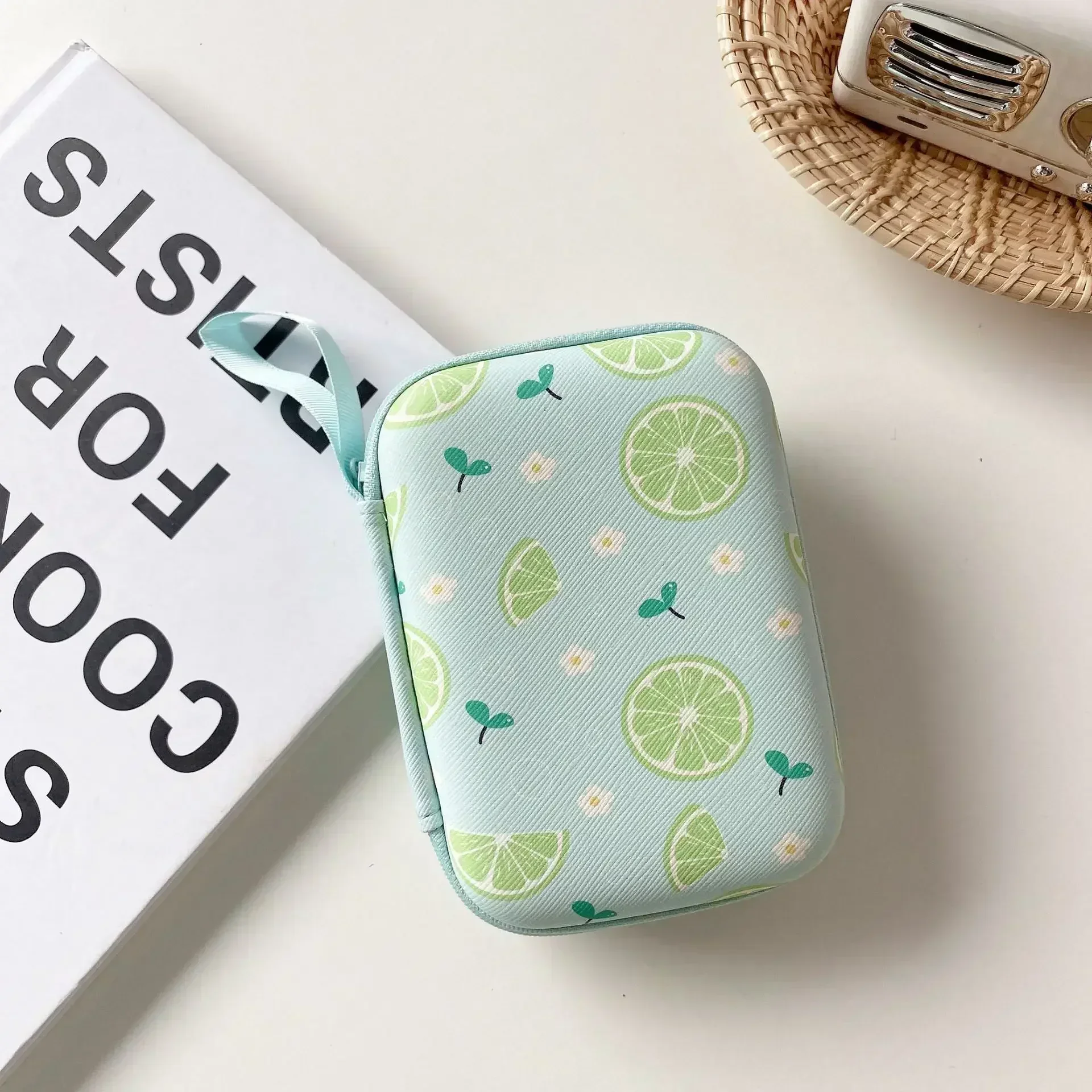 

Сумка для аксессуаров из искусственной кожи