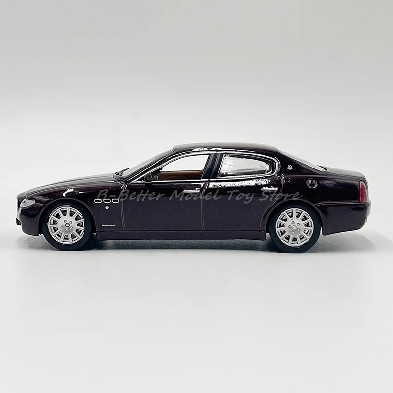 1:43 литая Игрушечная модель автомобиля Quattroporte V Replica ﻿