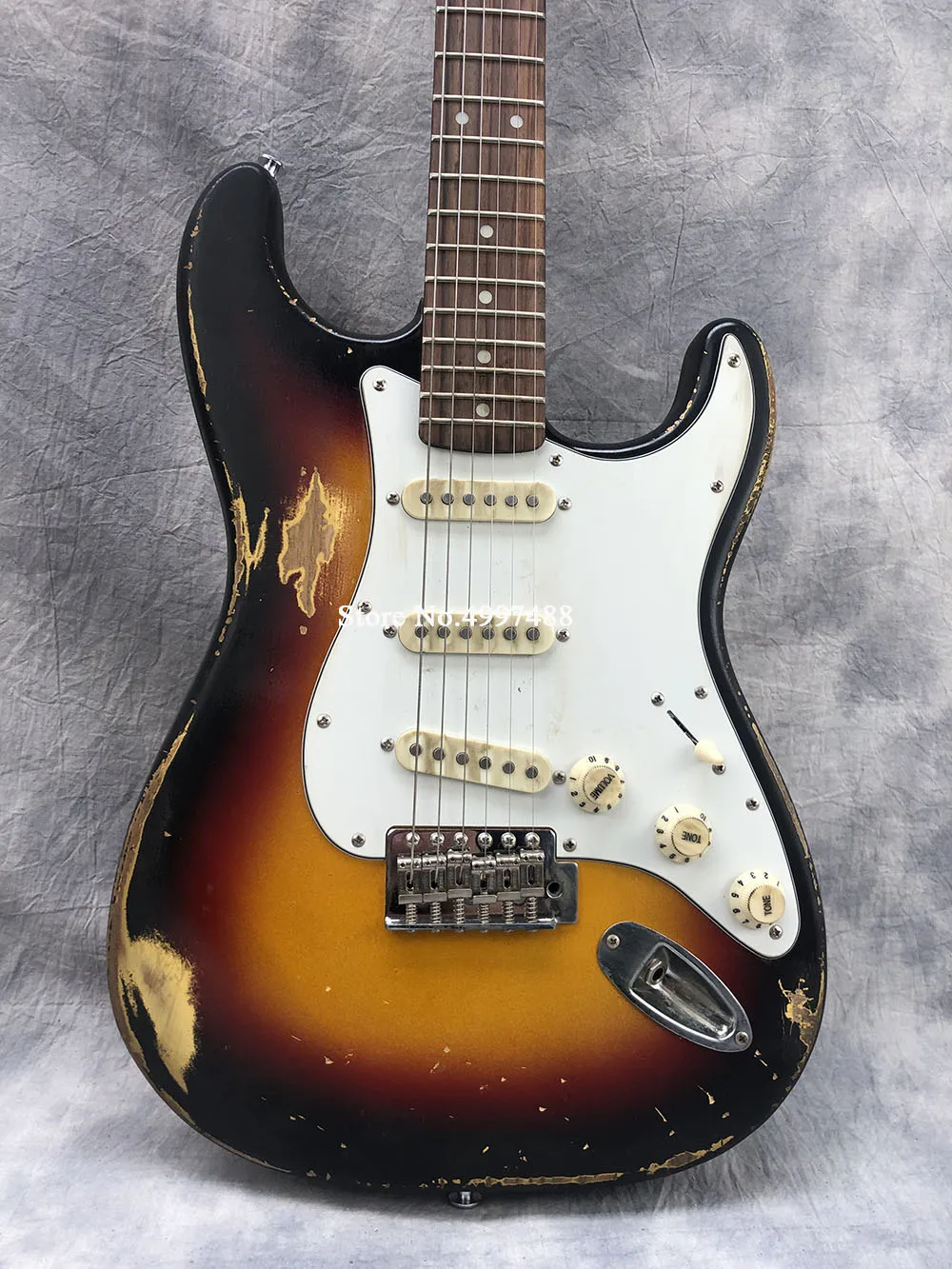 

Custom Shop Masterbuilt Chili Peppers John Frusciante 1962 3 Tone Sunburst Heavy Relic ST Electric Guitar,
