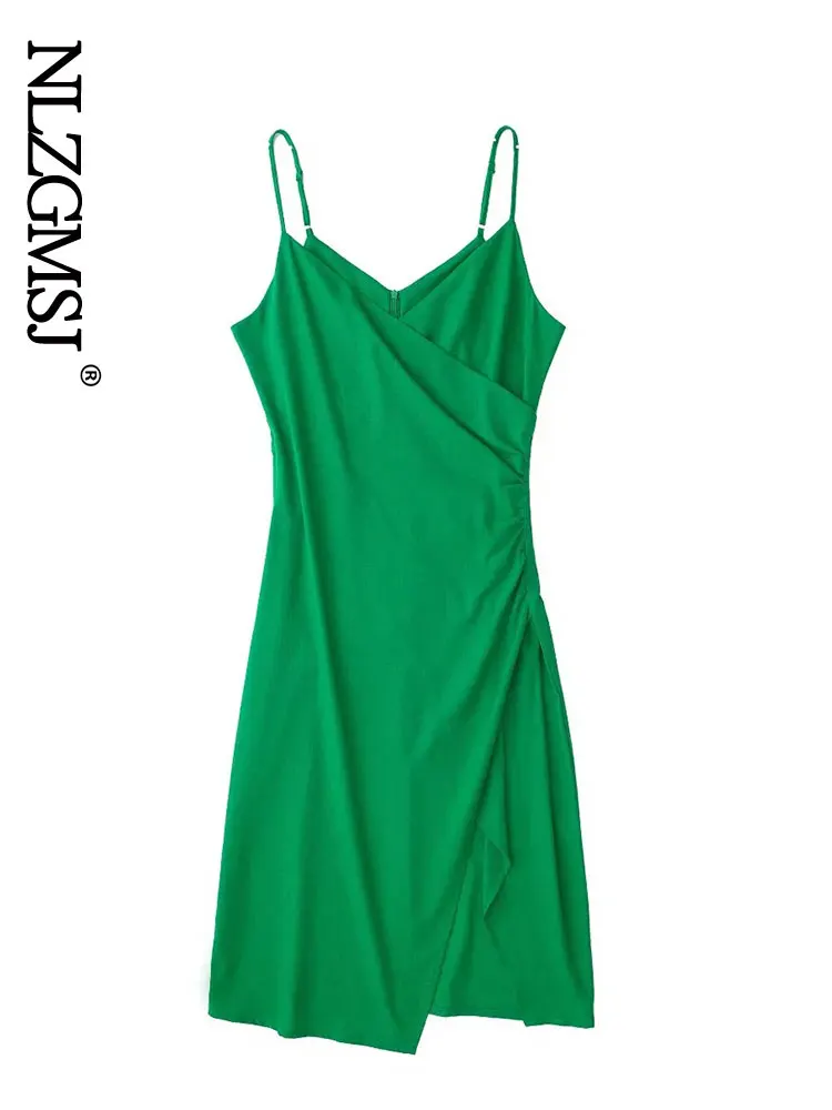 

Женское летнее платье-миди с открытой спиной и молнией