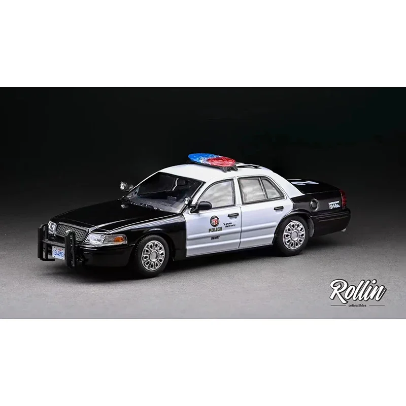 Rollin 1:64 Ford CV Crown Victoria Police машина из металла
