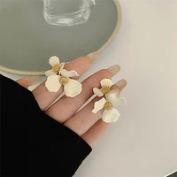 s925 flower earrings 2022 new fashion summer super fairy earrings ins style simple tea ear clip without ear holes