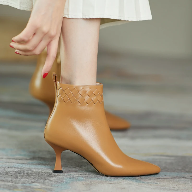 

2022 Autumn and winter Women ankle boots natural leather plus size 22-25cm Sheepskin weave side zipper modern Boots womens shoes