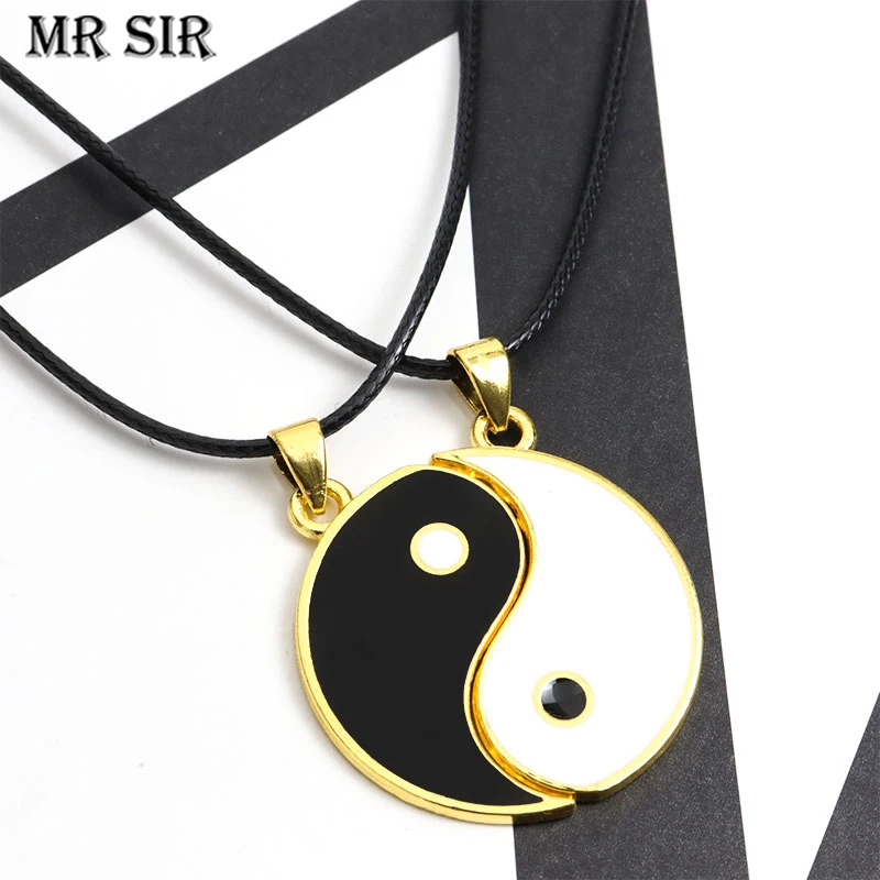 

2PCS Enamel Black White Yin Yang Eight Trigram Tai Chi Necklace Keychain Keyring Bagua Puzzle Love Couple Friend Fashion Jewelry