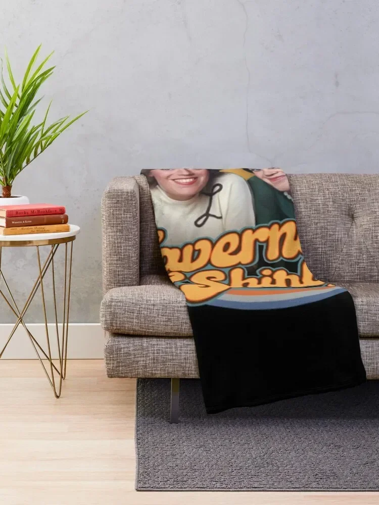 Laverne And Shirley T-ShirtLaverne and shirley декоративное покрывало для декоративного дивана манга