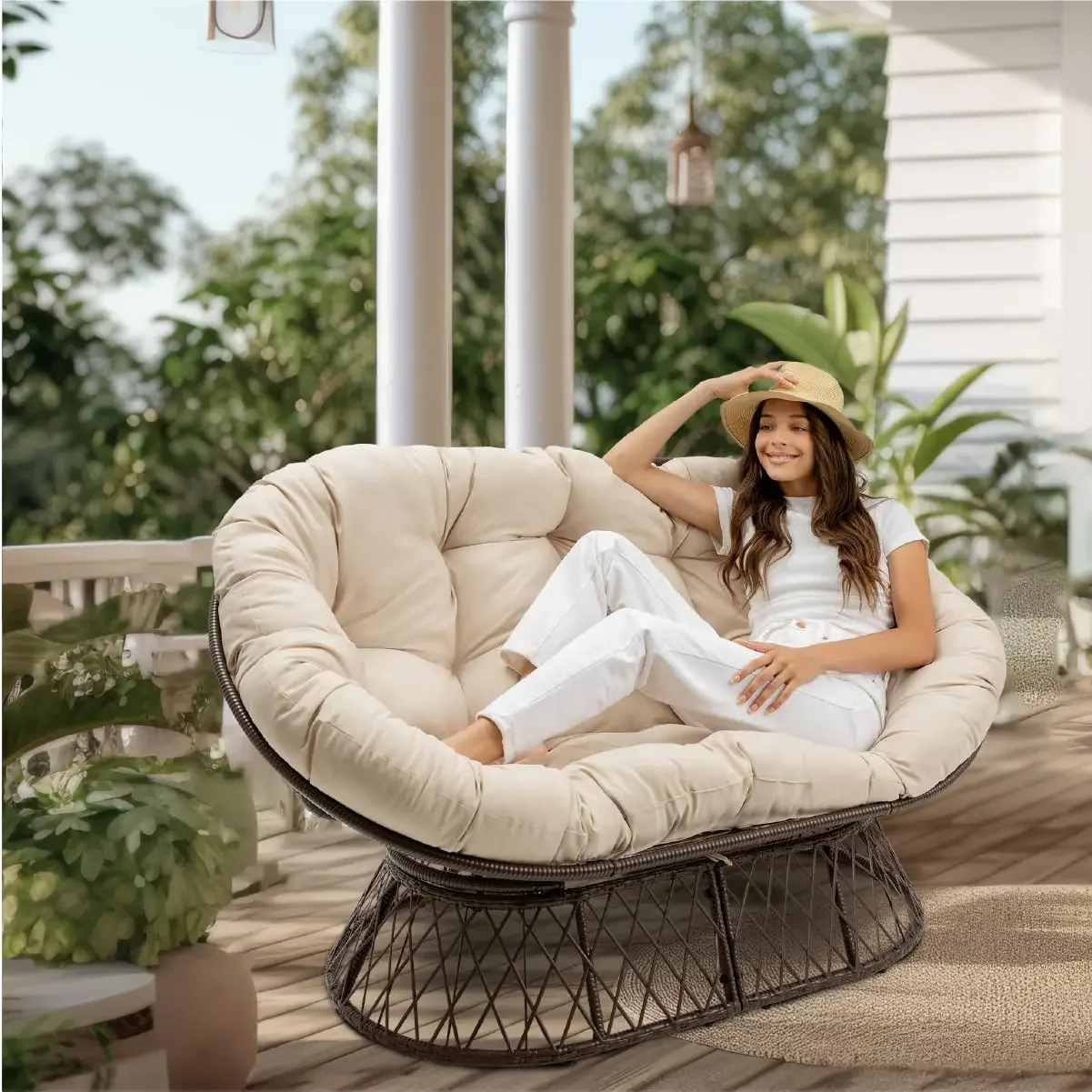 Для двухместного стула Papasan Loveseat с бежевой подушкой и коричневой рамкой для