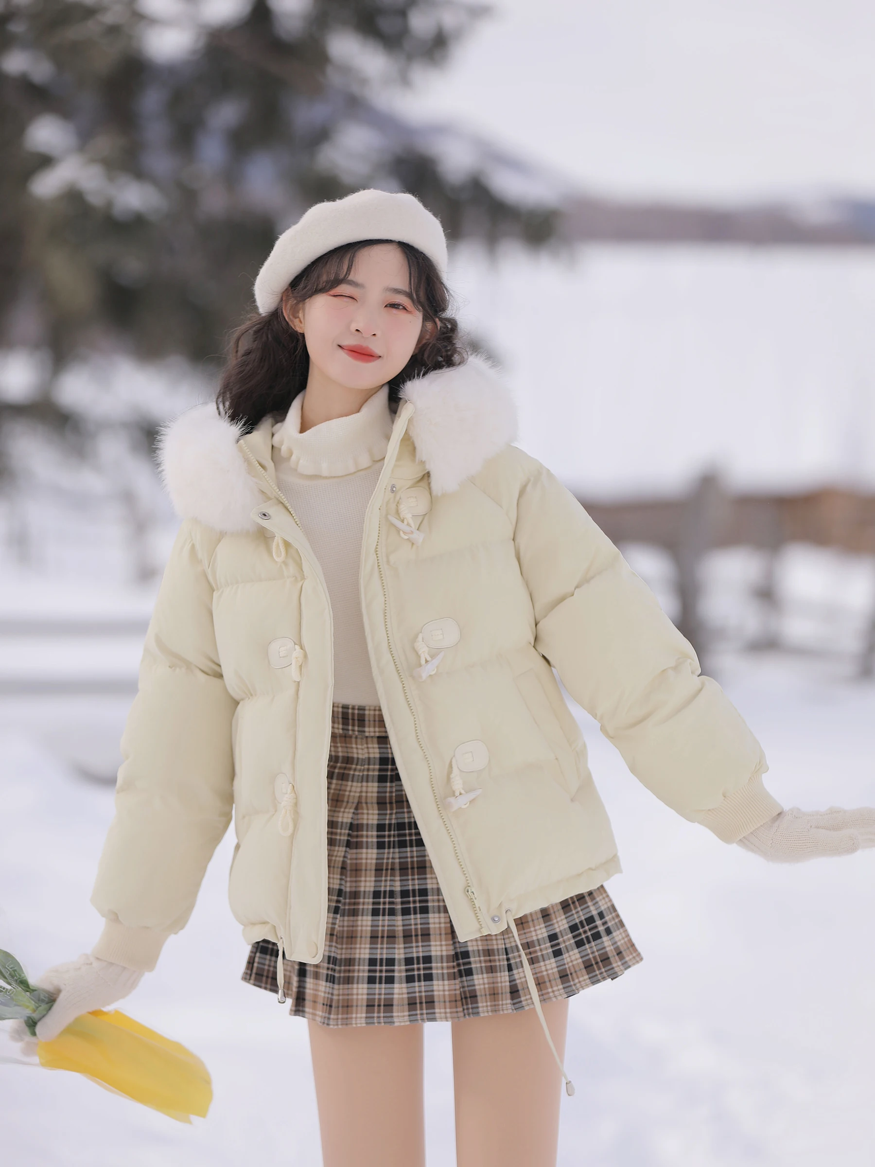 2022 New Cow Horn Buckle Design Down Cotton Coat Small Short Cotton Coat Cotton Coat Women's Winter Wear