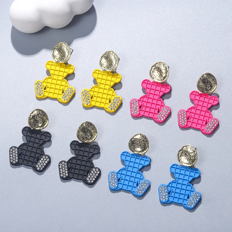 

Unique Small Bear Stud Earring Women Fashion Simple Bear Designer Stud Earring Jewelry Wholesale Exaggerate Trendy Accessories