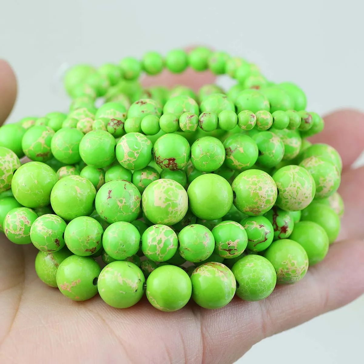 Круглые синтетические фруктово-зеленые императорские сосновые камни свободные