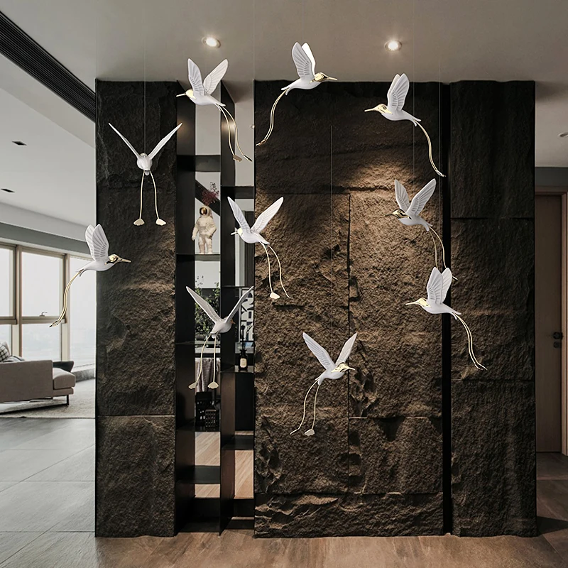 

Luxurious Flying Hummingbird Hanging Bird Ceiling Ornaments Decorations Shop Cafe Hotel PLAZA Wedding Resin Sculpture Pendant