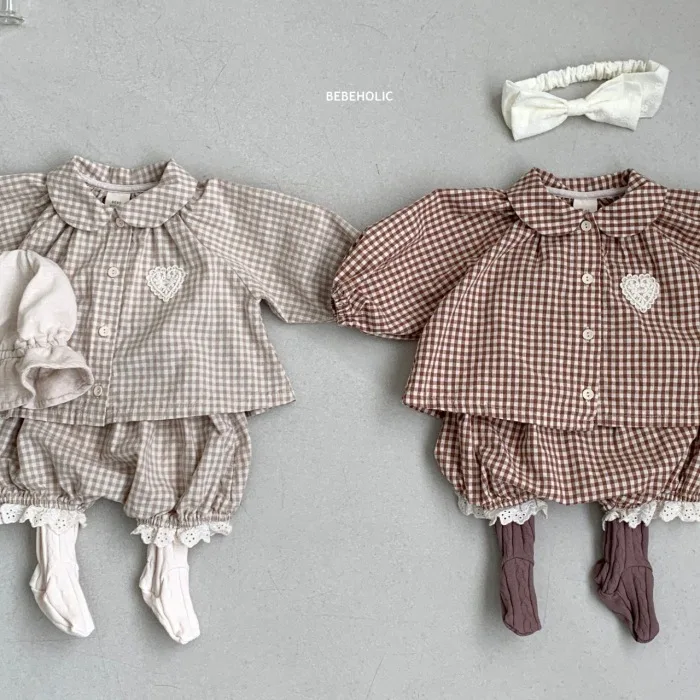 

Spring Children's Suit Korean Children's Clothes New Baby Baby Plaid Love Suit Girl Outfit
