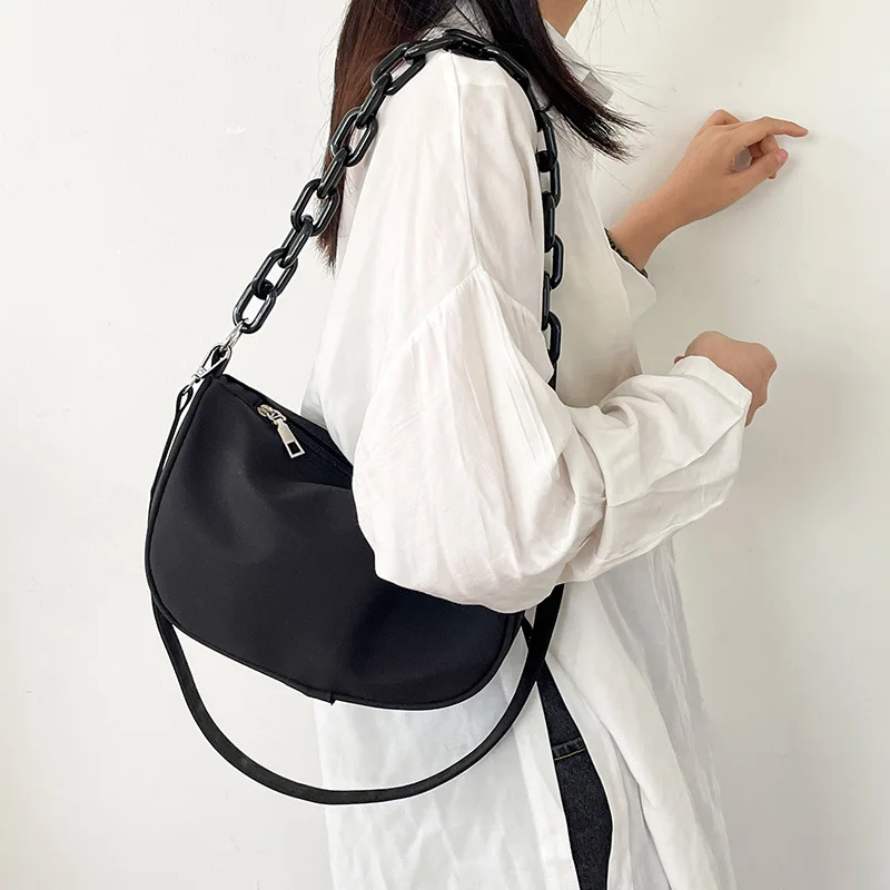 

Fashion Acrylic Chain Handbags Underarm Shoulder Bags for Women Cross Bag Japanese Simple Casual Nylon Messenger Tote Bag Bolsas