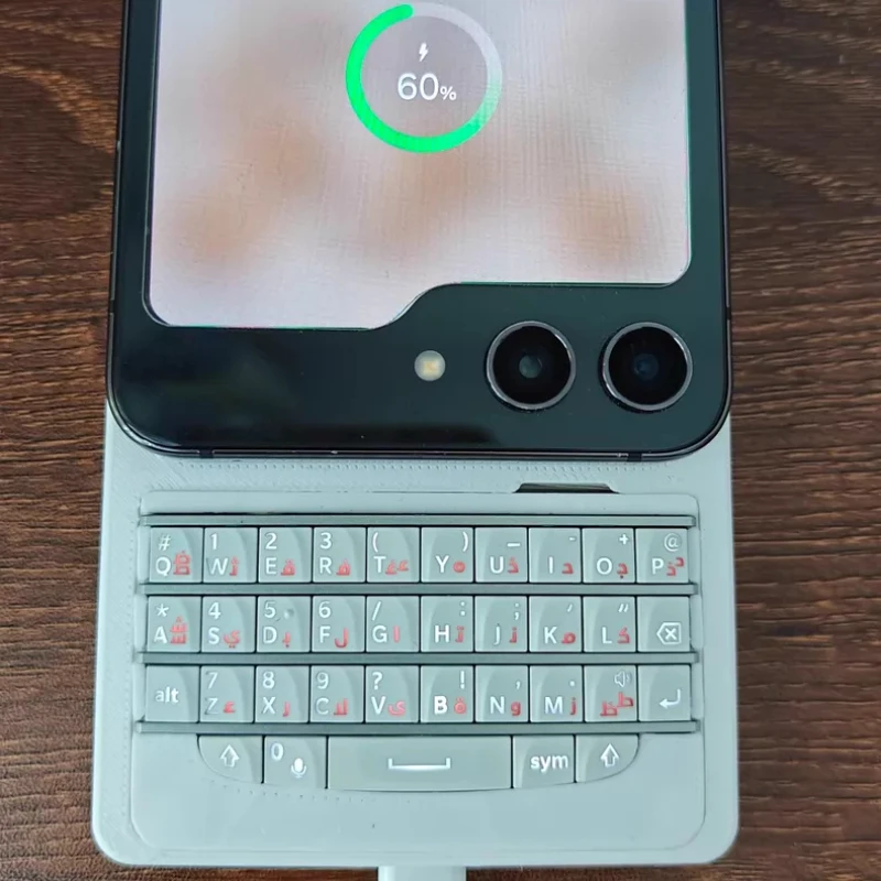 Фото Bluetooth-клавиатура Black&Berrybd Q10 + чехол для телефона Huawei Purax с разъемом Type-C, портативный чехол-клавиатура для геймеров. №2