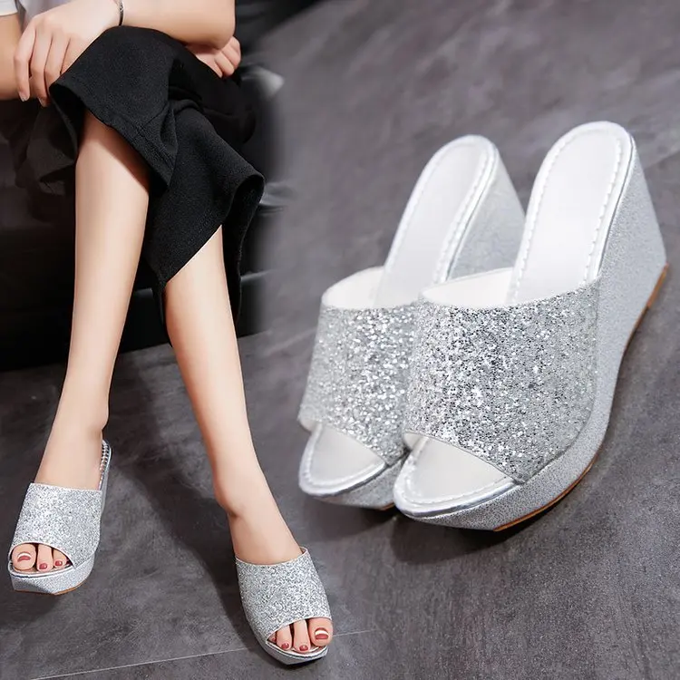 

Fashion Sequin Slippers Women Platform Sandals High Heels Summer Women Beach Shoes Flip Flops Solid Slides 2023 Wedge Slippers