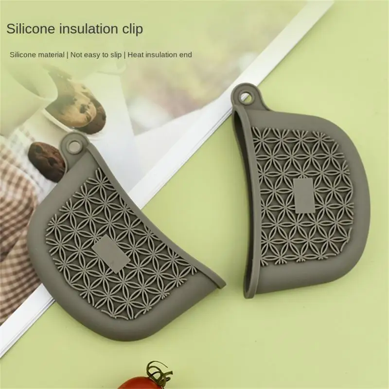 

High And Low Temperature Available Insulating Hand Clip Convex Pattern Design Kitchen Food Grade Gloves Convenient Cleaning