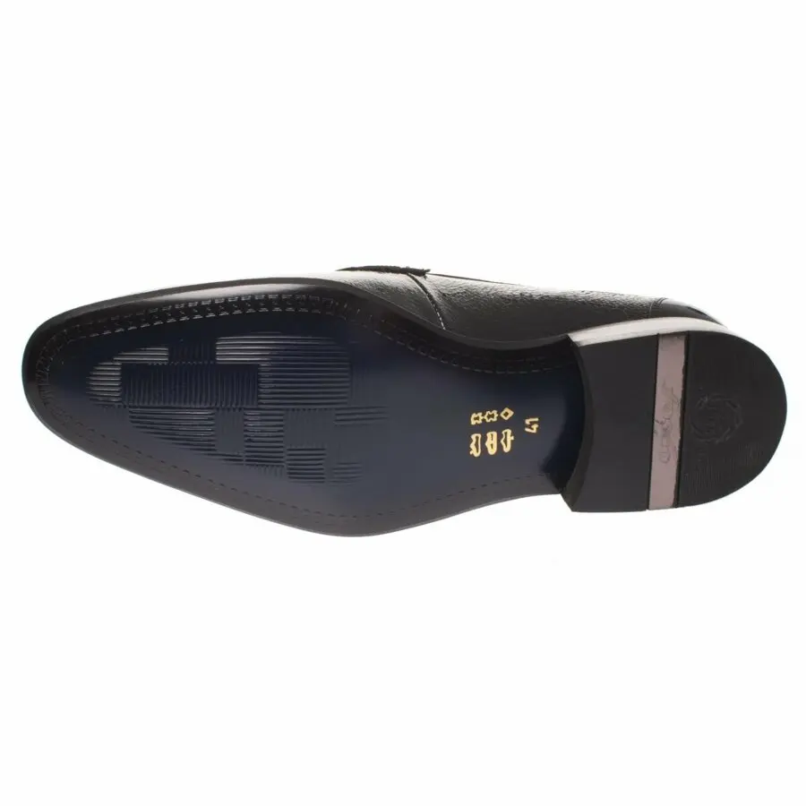 

Men Casual Shoes