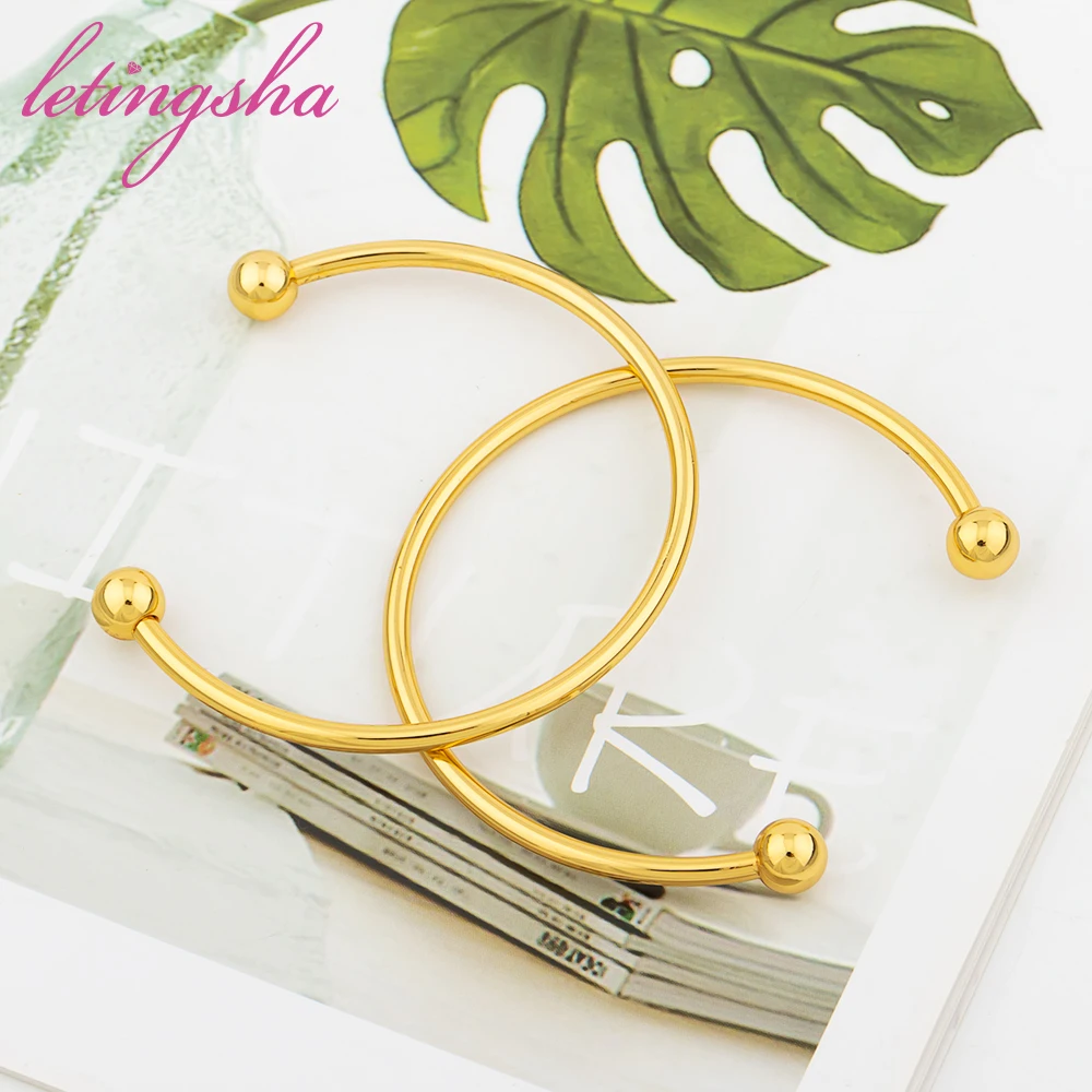 

Women Bangle Fashion Ring Set Newest Jewelry Set Bracelet Luxury Brazil Gold Plated Ladies Exquisite Necklace Earrings Gift