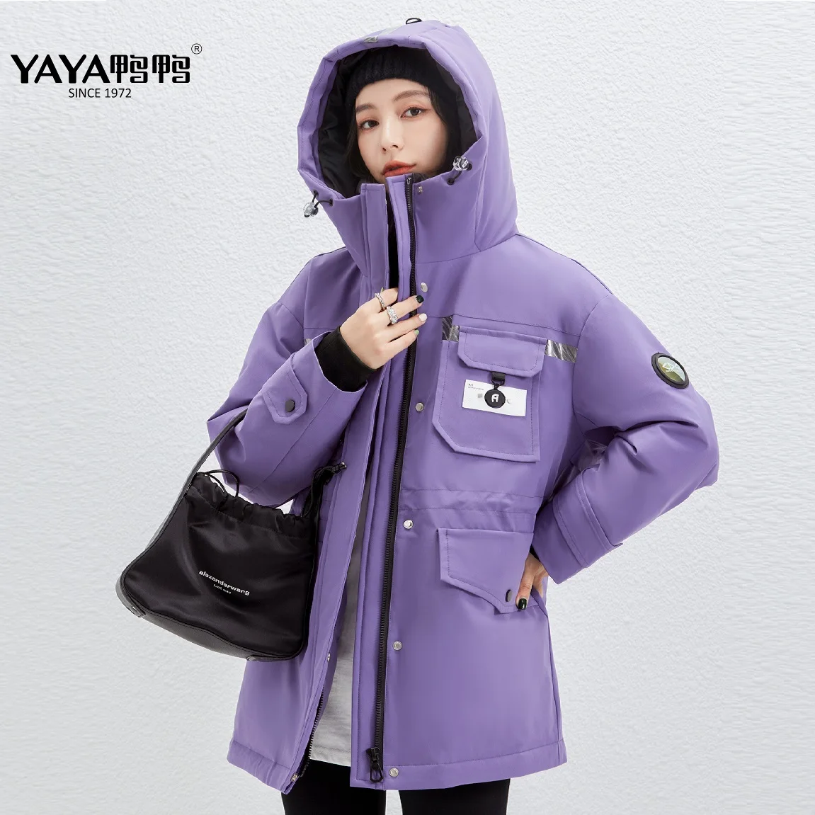 

YAYA 2022 Women's Goose Down Jacket Hooded Dustproof Waterproof Fabric Short Thick Ladies Winter Overcoat Padded Parka