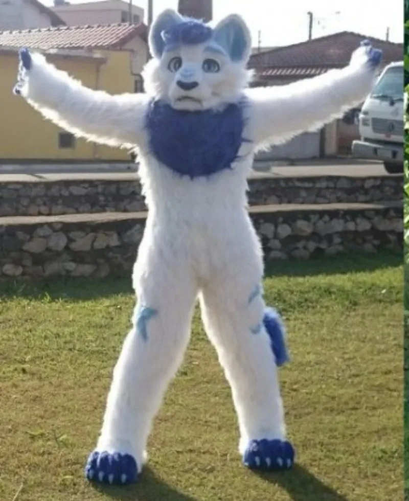 

Костюм-Талисман из белого и синего меха лисы для косплея