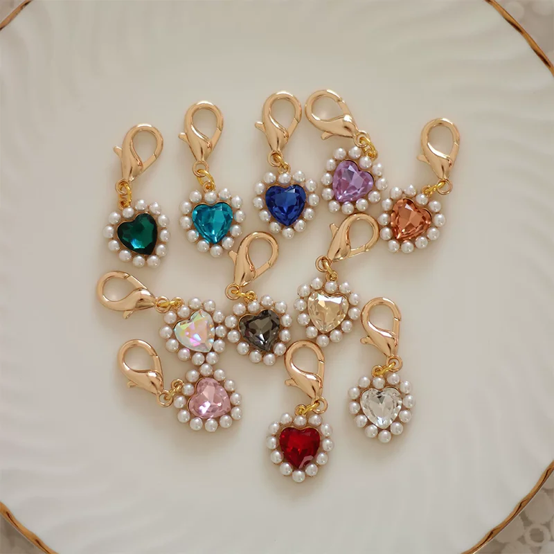 

Simplee Harajuku Y2k for Women Sweet Cool Trend Fashion Heart Key Chains as Jewellery Vintage Aesthetic Bag Charm Accessories