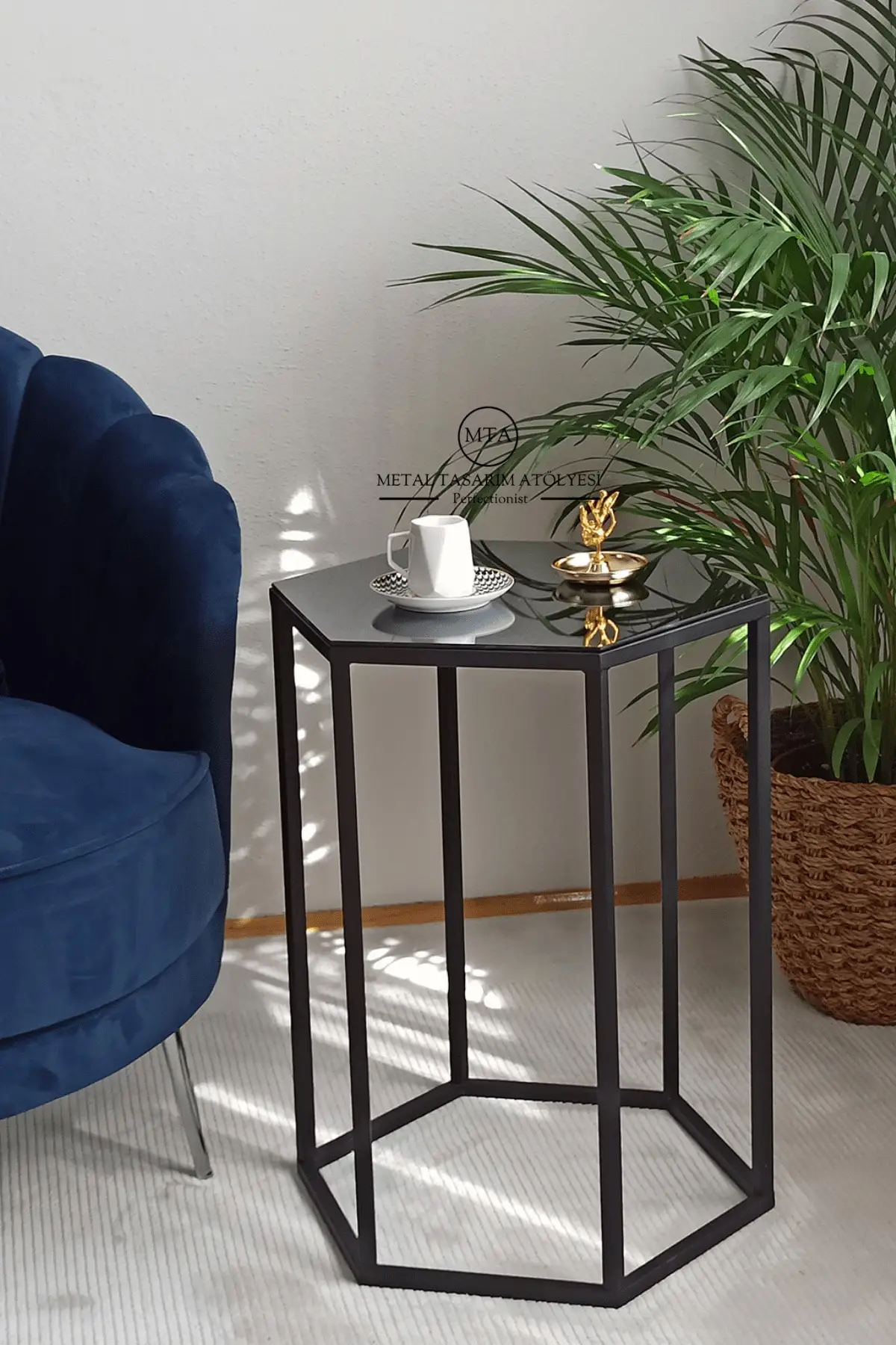 

Modern Metal Coffee Table Single Glass Mirrored Scandinavian Coffee Table Nightstand Tea Coffee Service Table Living Room Mirror