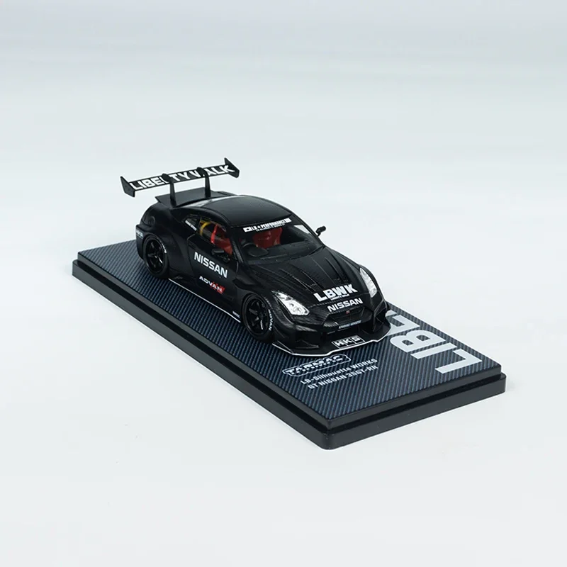 Модель автомобиля Tarmac Works 1:43 35GT-RR LBWK