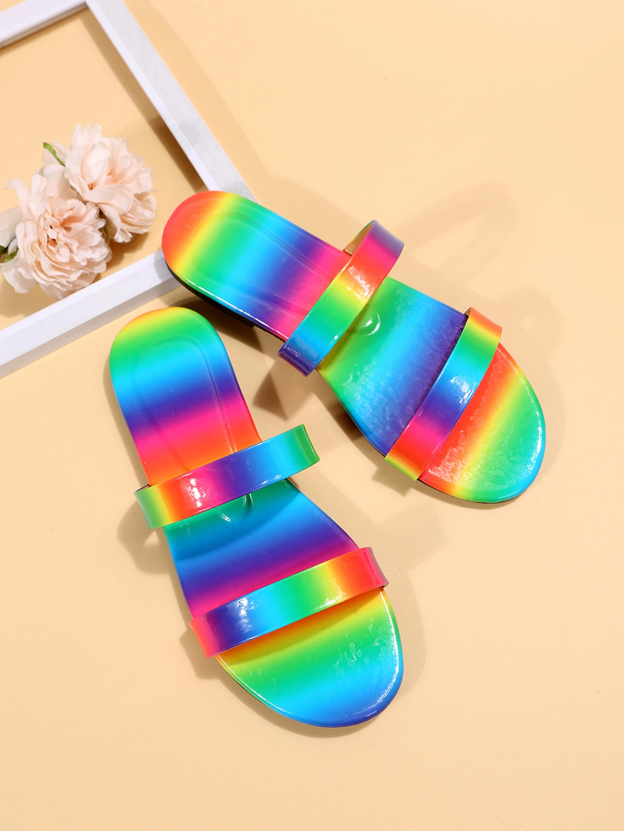 

2023 summer new fish mouth cross color flat beach women's sandals flip-flops