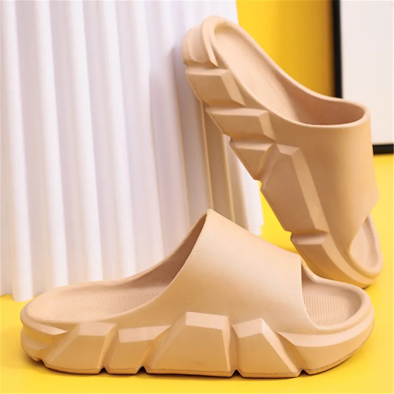 New feces slipper men's summer non-slip home wear home thick bottom men's bath sandals and slippers women