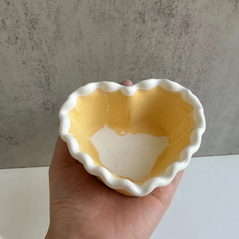 Кружевная свеча с волнистыми краями украшение сделай сам для ароматерапии