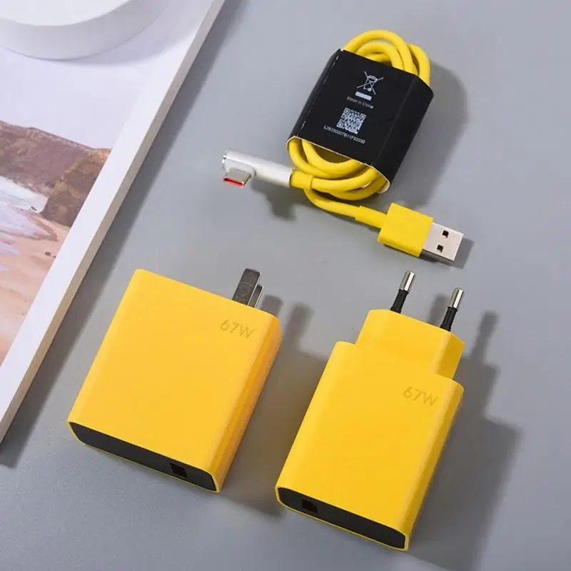 67 W Charger Plug Set Elbow Design Super Fast Wall Charger With Smart Chip And Type C Cable Power Adapter With Folding Plug