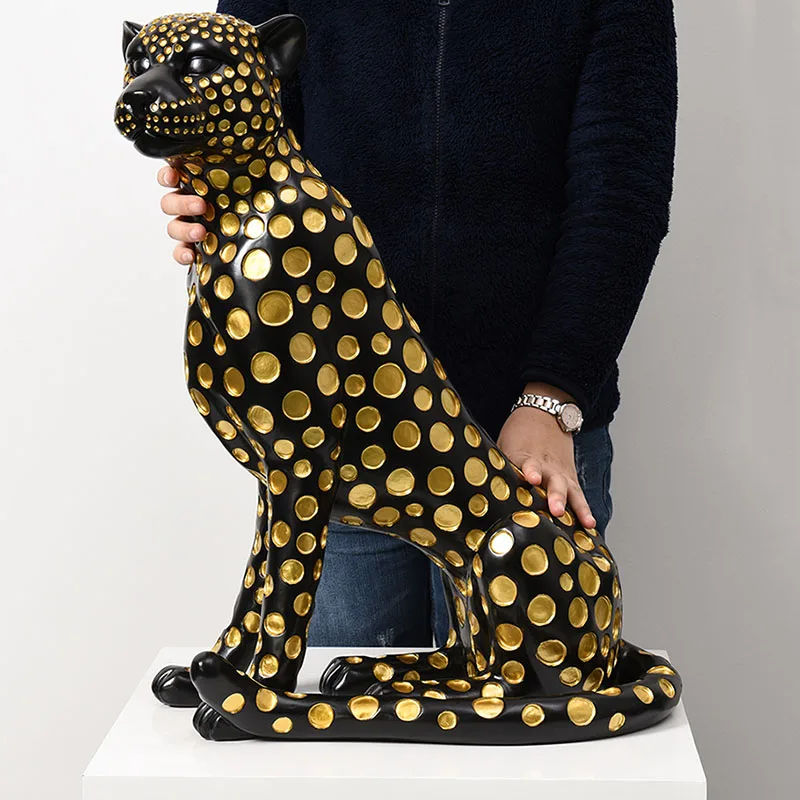 

Home Decor Fortune Leopard Statues Resin Interior Figurines Office Living Room Decoration Creative Home Accessories Artwork Gift
