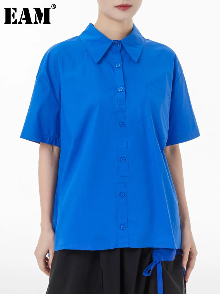 

[EAM] Women Blue Brief Big Size Irregular Blouse New Lapel Short Sleeve Loose Fit Shirt Fashion Tide Spring Summer 2022 1DE9777