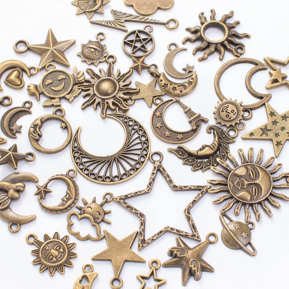 

40pcs Vintage Mixed Charms Pendants Steampunk Zinc Alloy Stars Sun Moon Cloud Charms for Jewelry Making Necklace Bracelets DIY