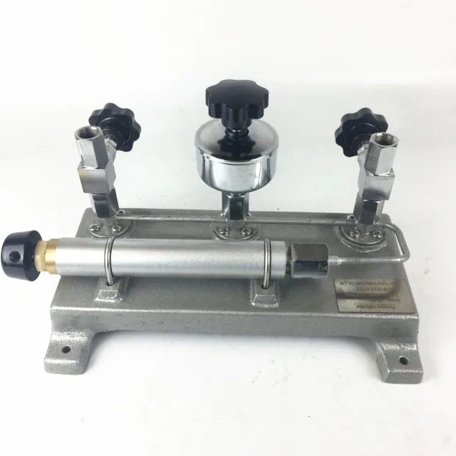 

Hydraulic portable pressure calibrator